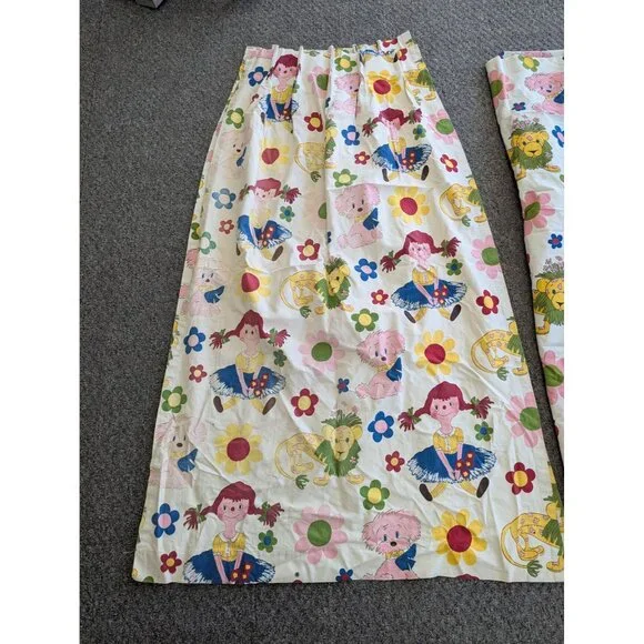 Vintage Sears Raggedy Ann 2 Bedspreads 4 Curtains 2 Valances Twin Set - Picture 3 of 16